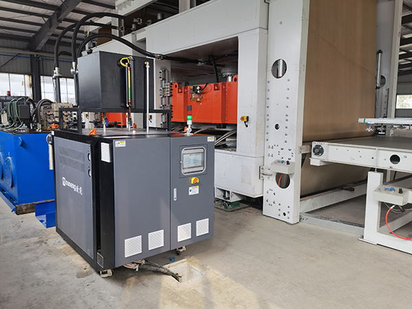 從加油到排氣，熱帖壓機模溫機操作攻略