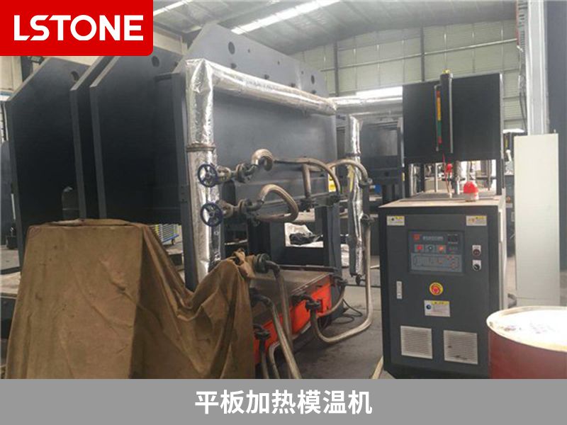1672737359848910.jpg 平板加熱模溫機.jpg