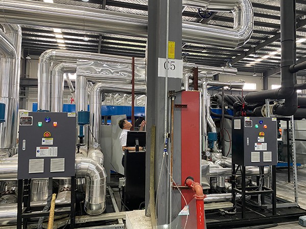 擠塑板生產(chǎn)線油溫機 擠塑板生產(chǎn)線油溫機